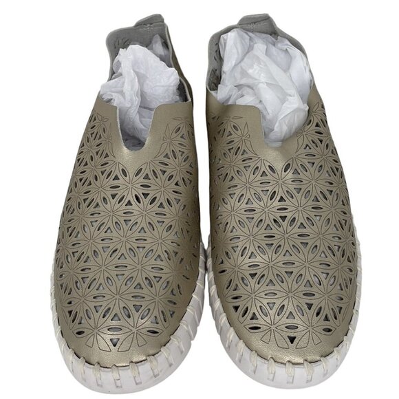 Ilse Jacobsen Hornbaek Women's Slip on Shoes Cut Out Floral Gold Size 41 - Picture 4 of 13